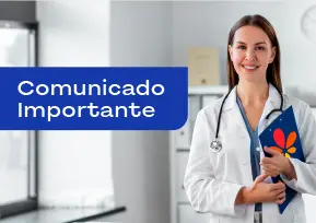 Medica sorrindo.